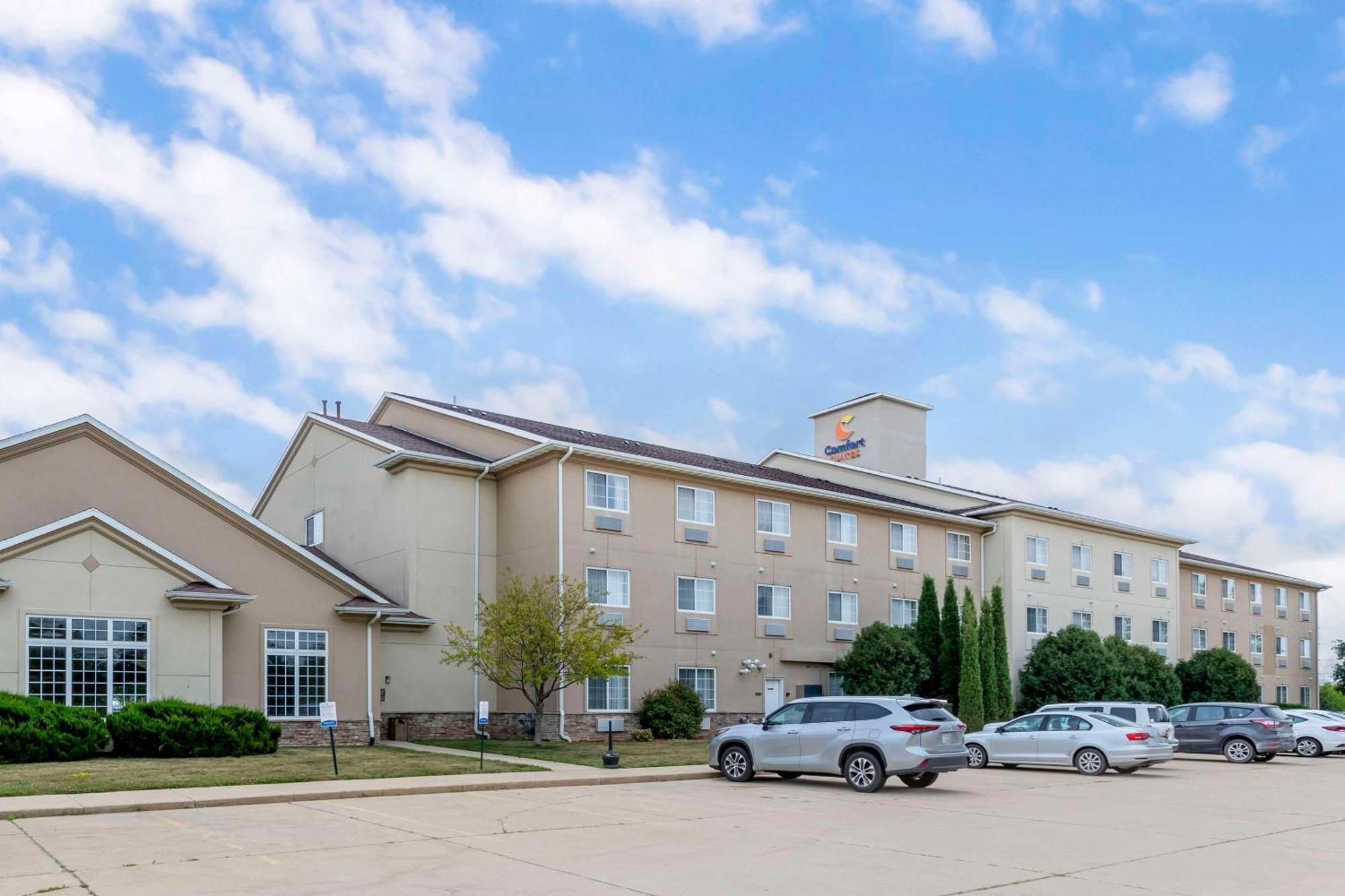 Comfort Suites Cedar Falls Esterno foto