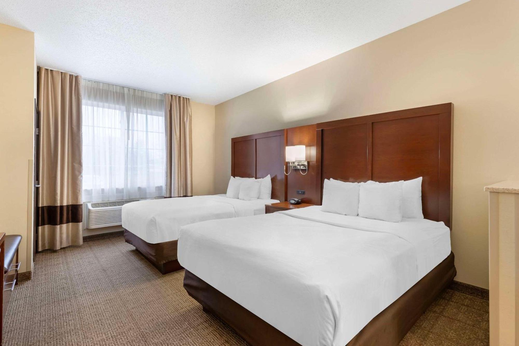 Comfort Suites Cedar Falls Esterno foto