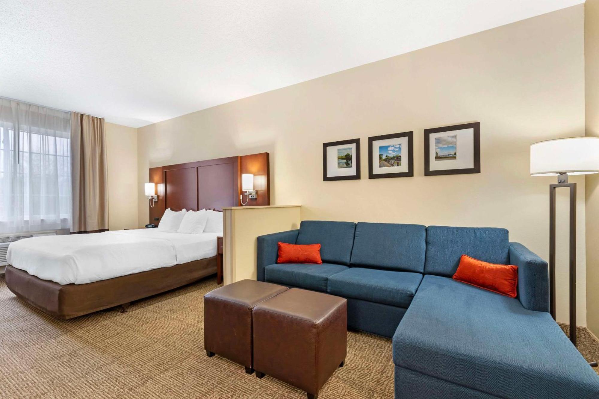 Comfort Suites Cedar Falls Esterno foto